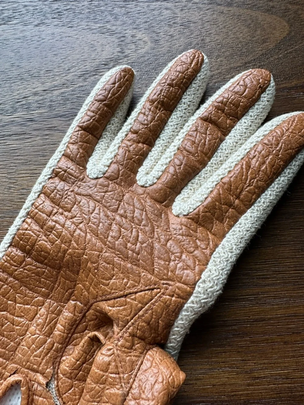 vintage Aris Novakid leather gloves featuring a gold buckle accent